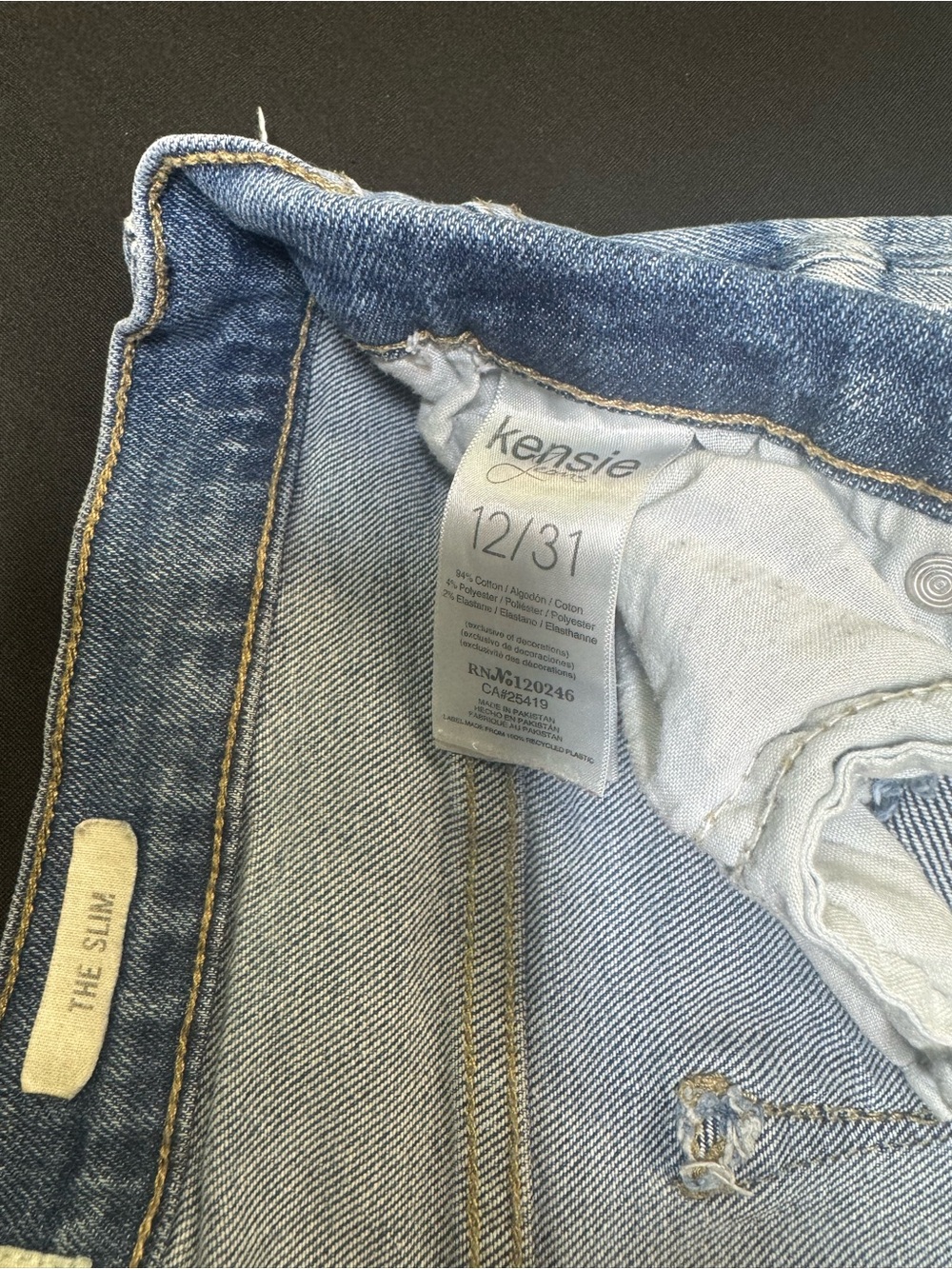 Kensie Light Wash Straight Leg Jeans with Raw Fray Hem - Picture 4 of 5